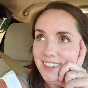 Meet your Posher, Claudia
